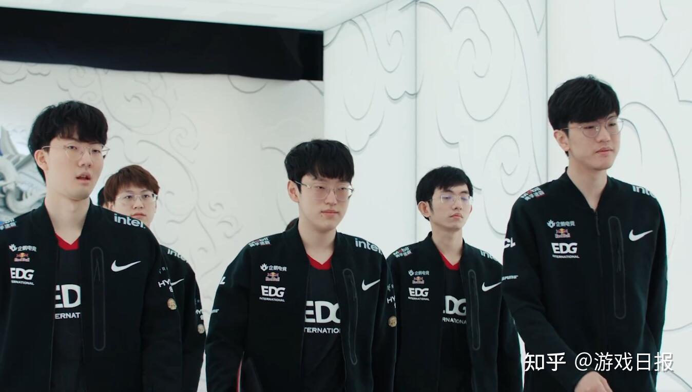 用实际行动 用实际行动